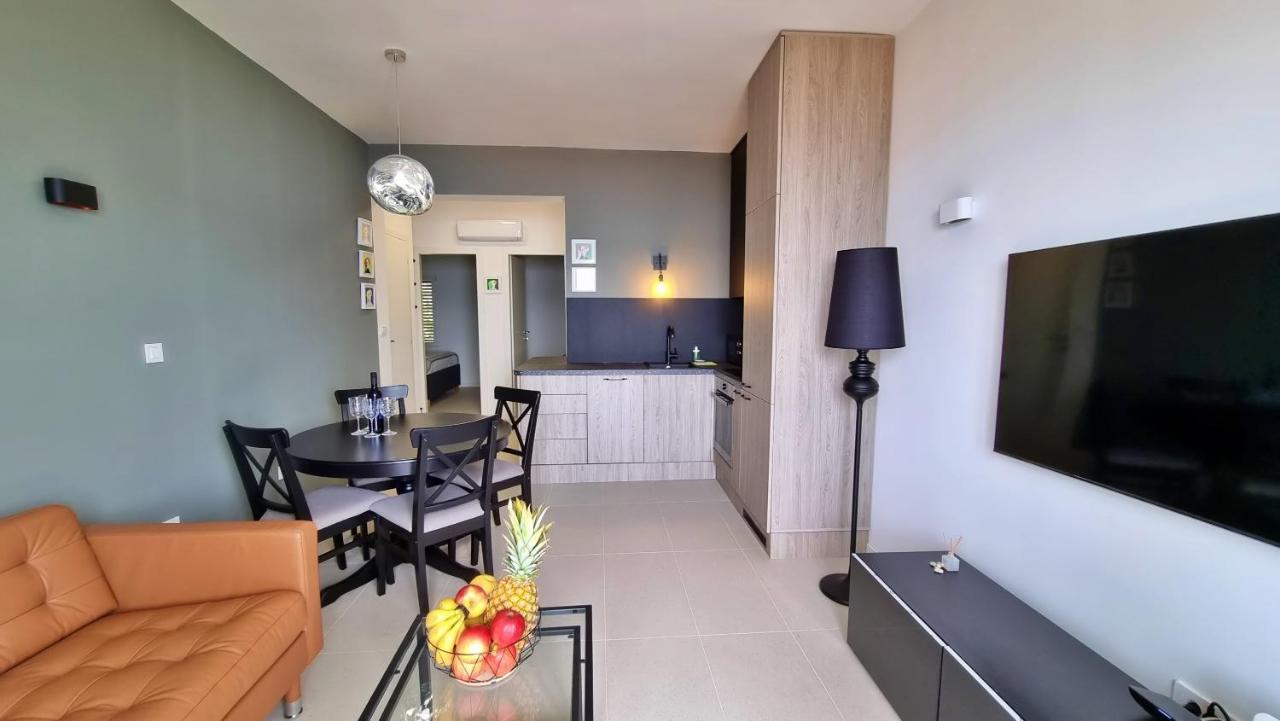 Apartment La Vie Omis Luaran gambar