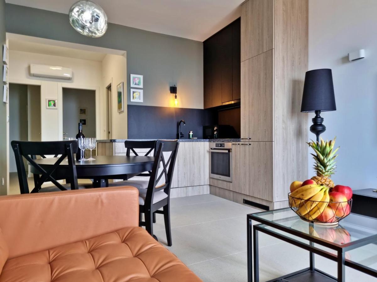 Apartment La Vie Omis Luaran gambar